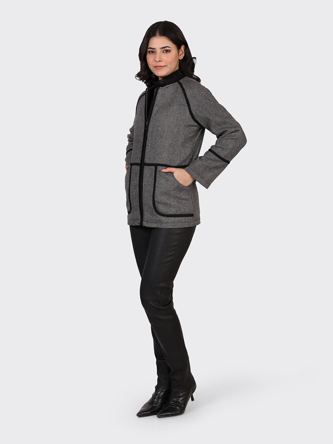 LADIES WOOLLEN JACKET-ZIGZAG