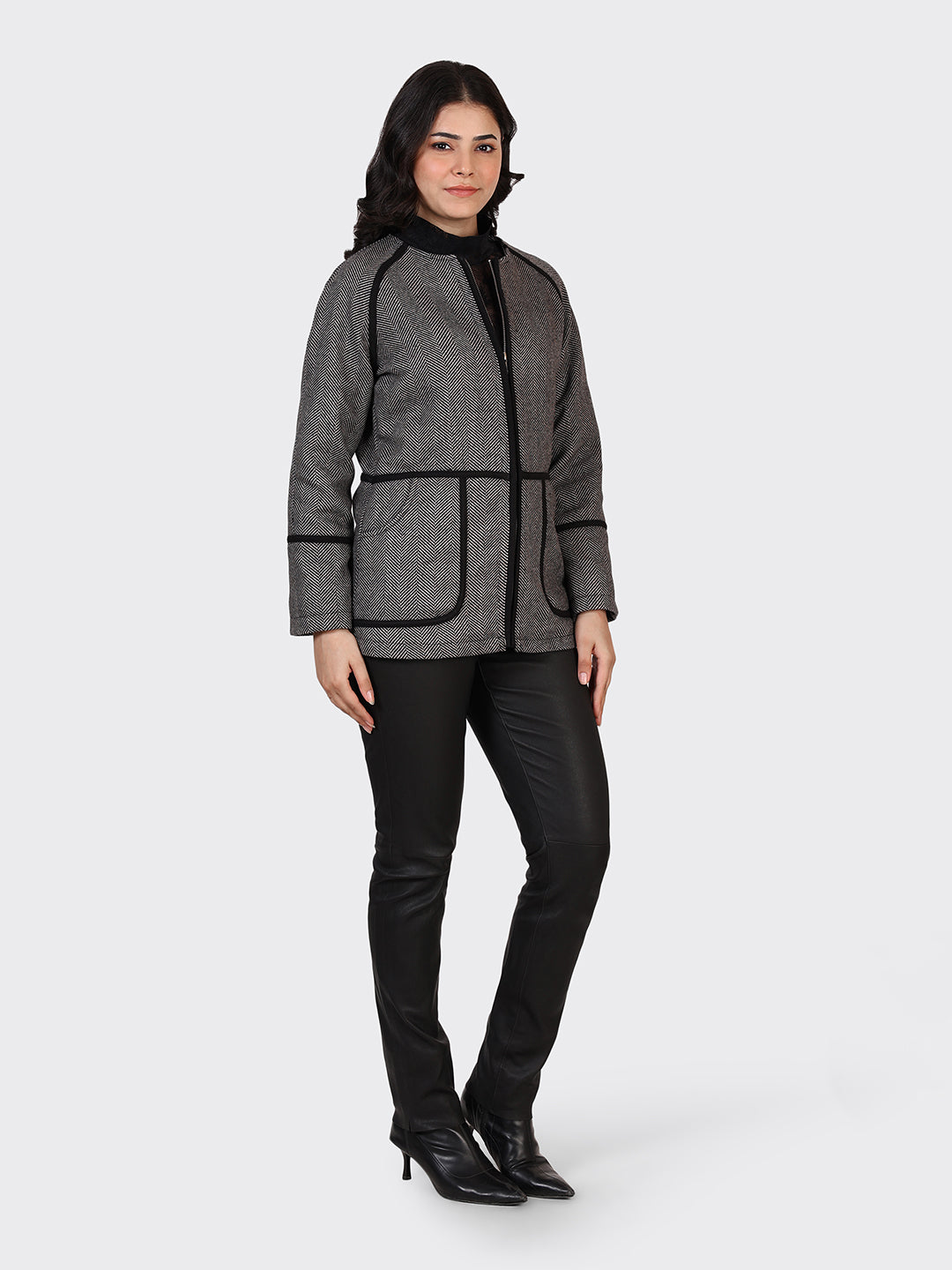 LADIES WOOLLEN JACKET-ZIGZAG