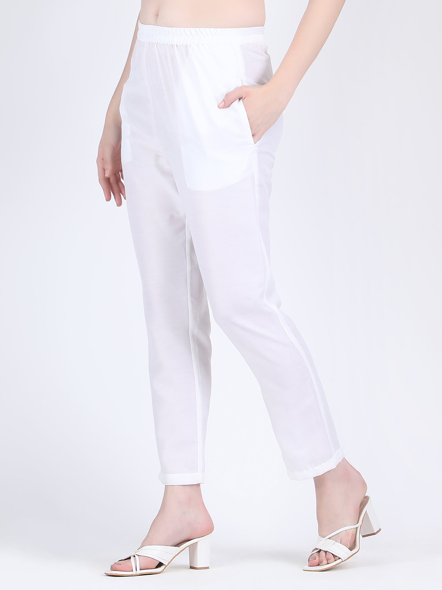 MUSLIN VISCOSE FLARED LONG SHIRT IN WHITE WITH PINK FLORAL MOTIFS