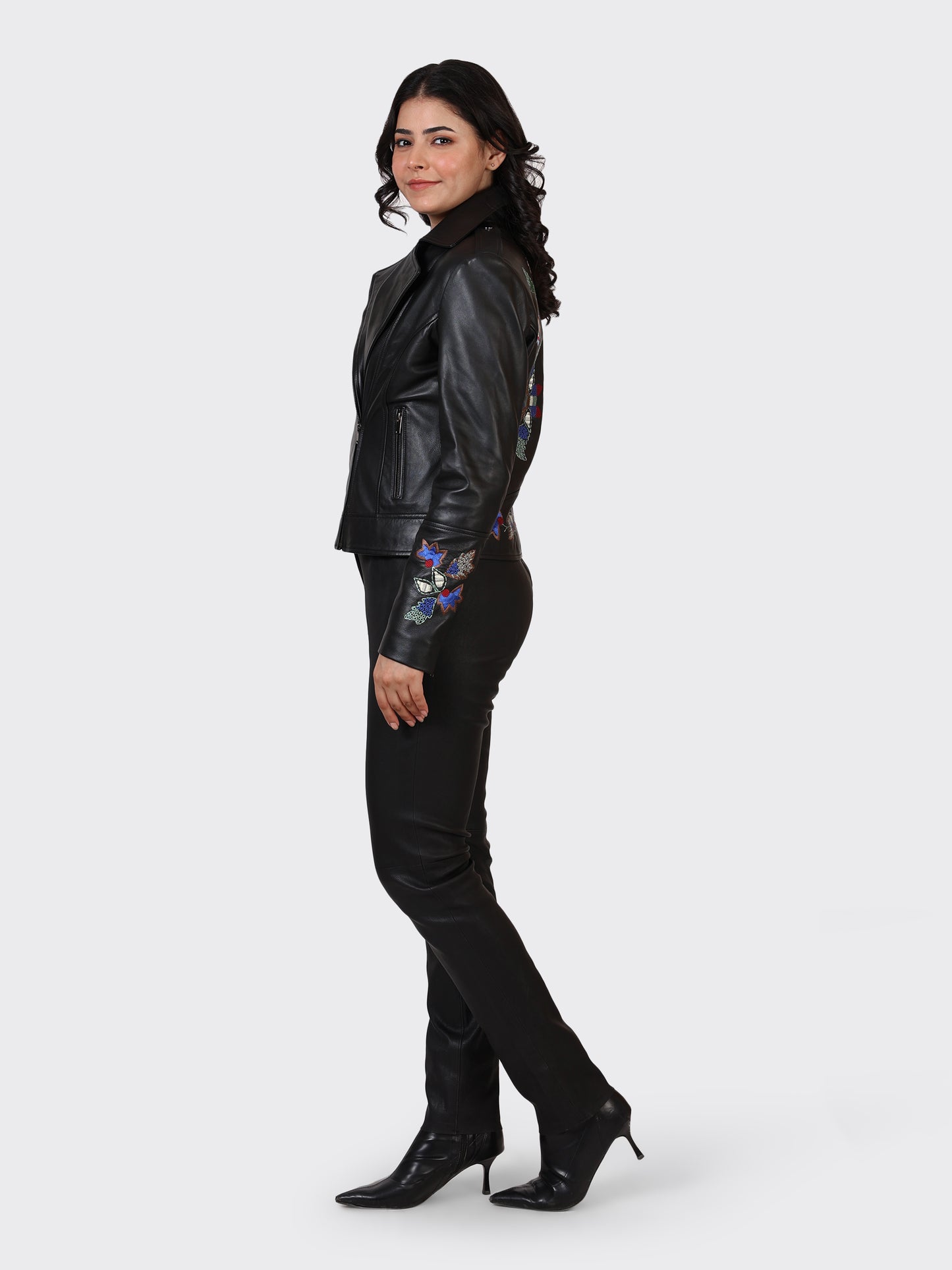 LADIES LEATHER JACKET-BLACK