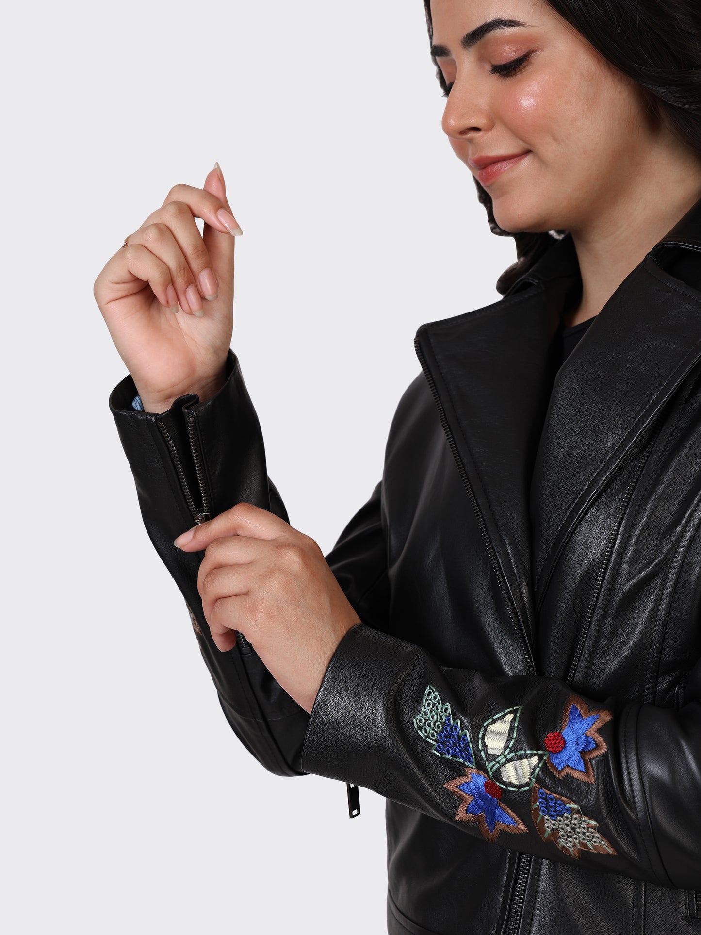 LADIES LEATHER JACKET-BLACK