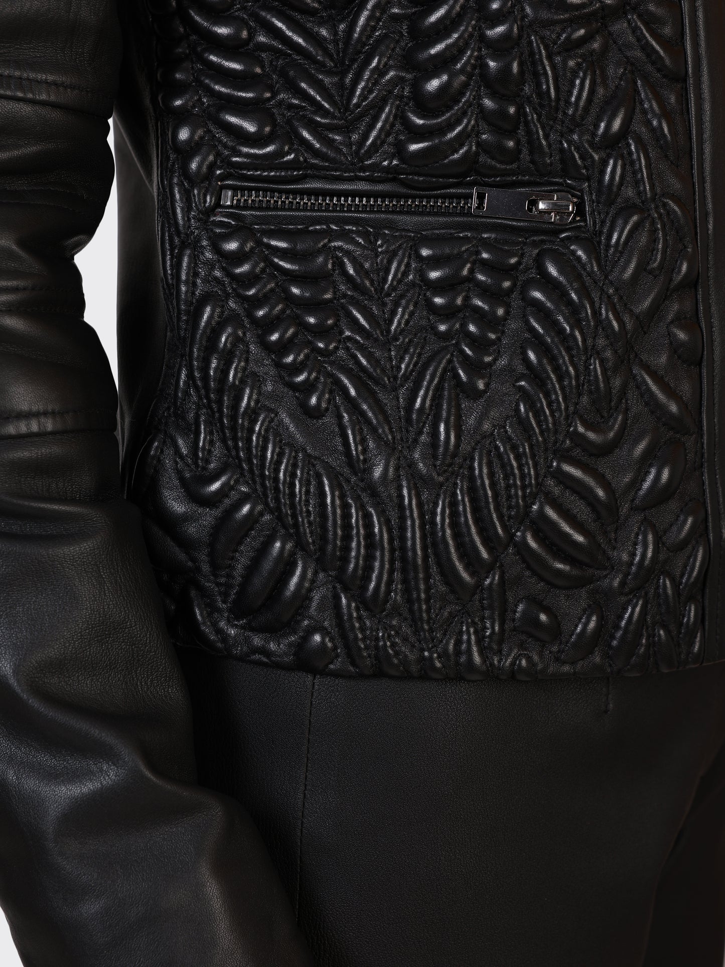 LADIES LEATHER JACKET-BLACK