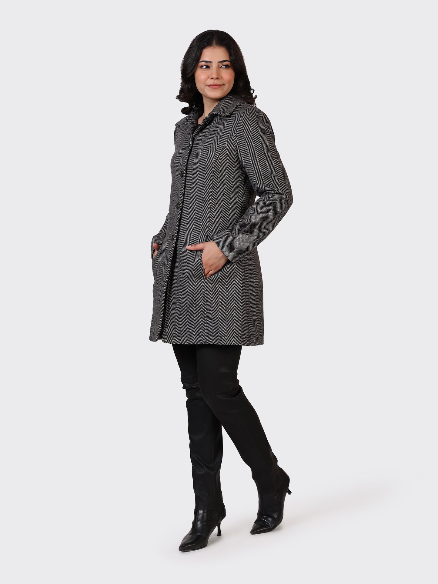 LADIES WOOLLEN JACKET-ZIGZAG