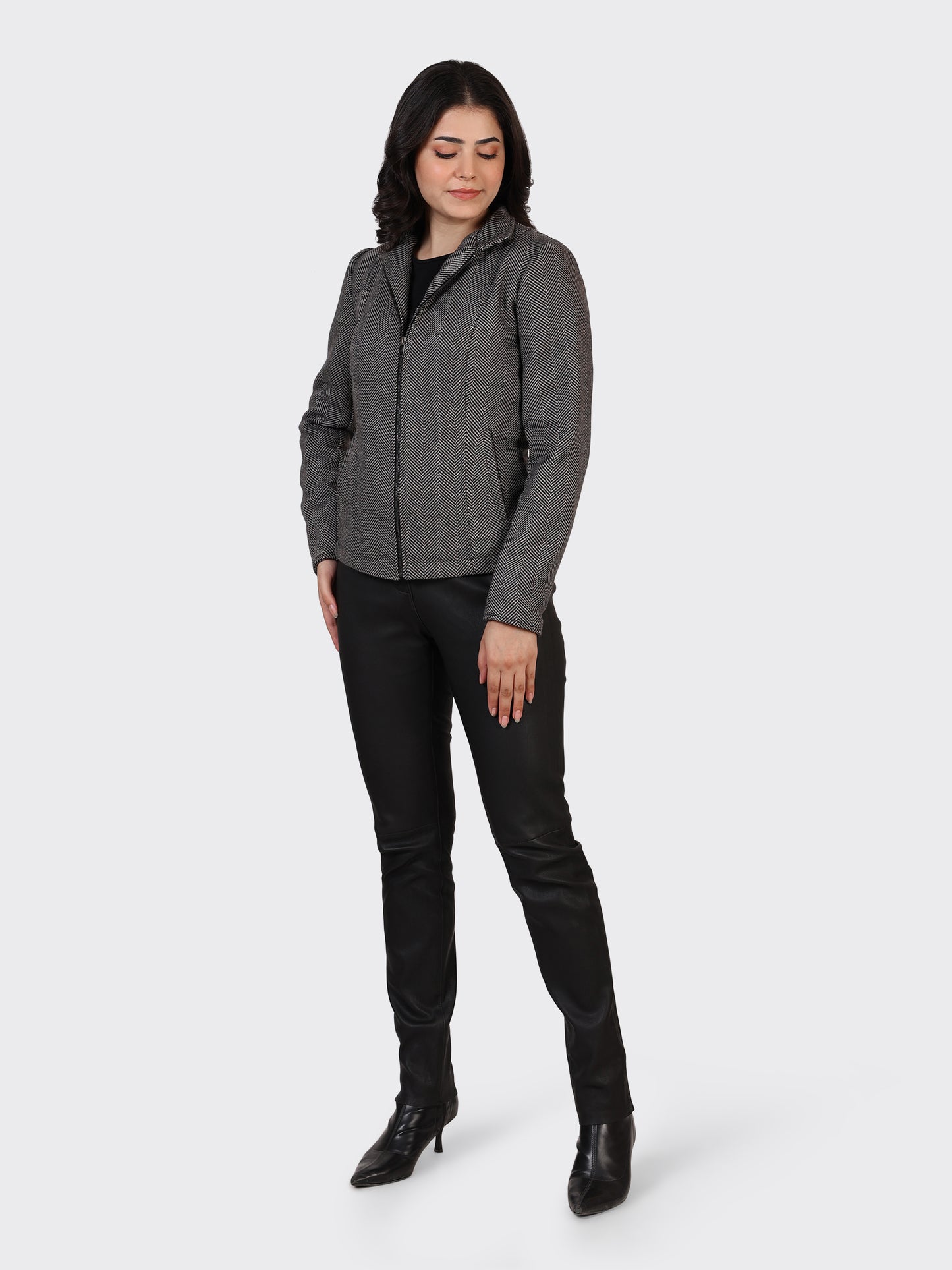 LADIES WOOLLEN JACKET-ZIGZAG