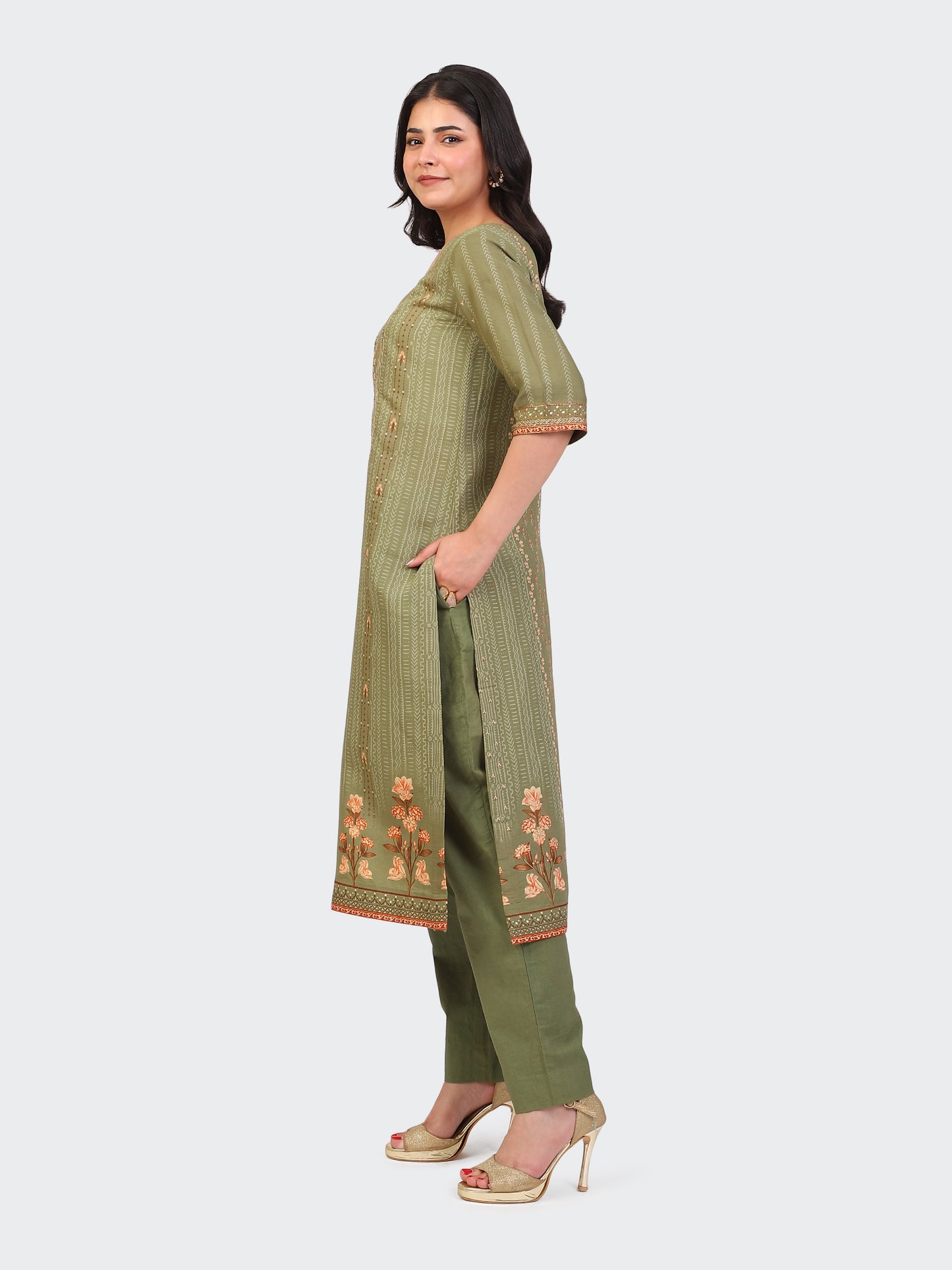 KURTA SET FEATURING HAND-EMBROIDERED FRONT, DUPATTA WITH HAND EMBROIDERY,LACE ALL AROUND-GREEN