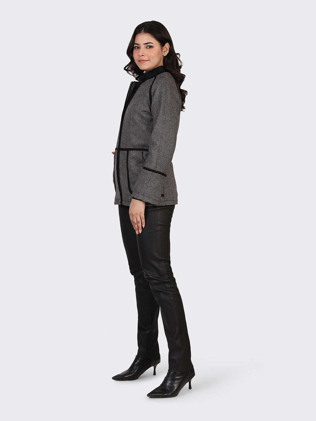 LADIES WOOLLEN JACKET-ZIGZAG