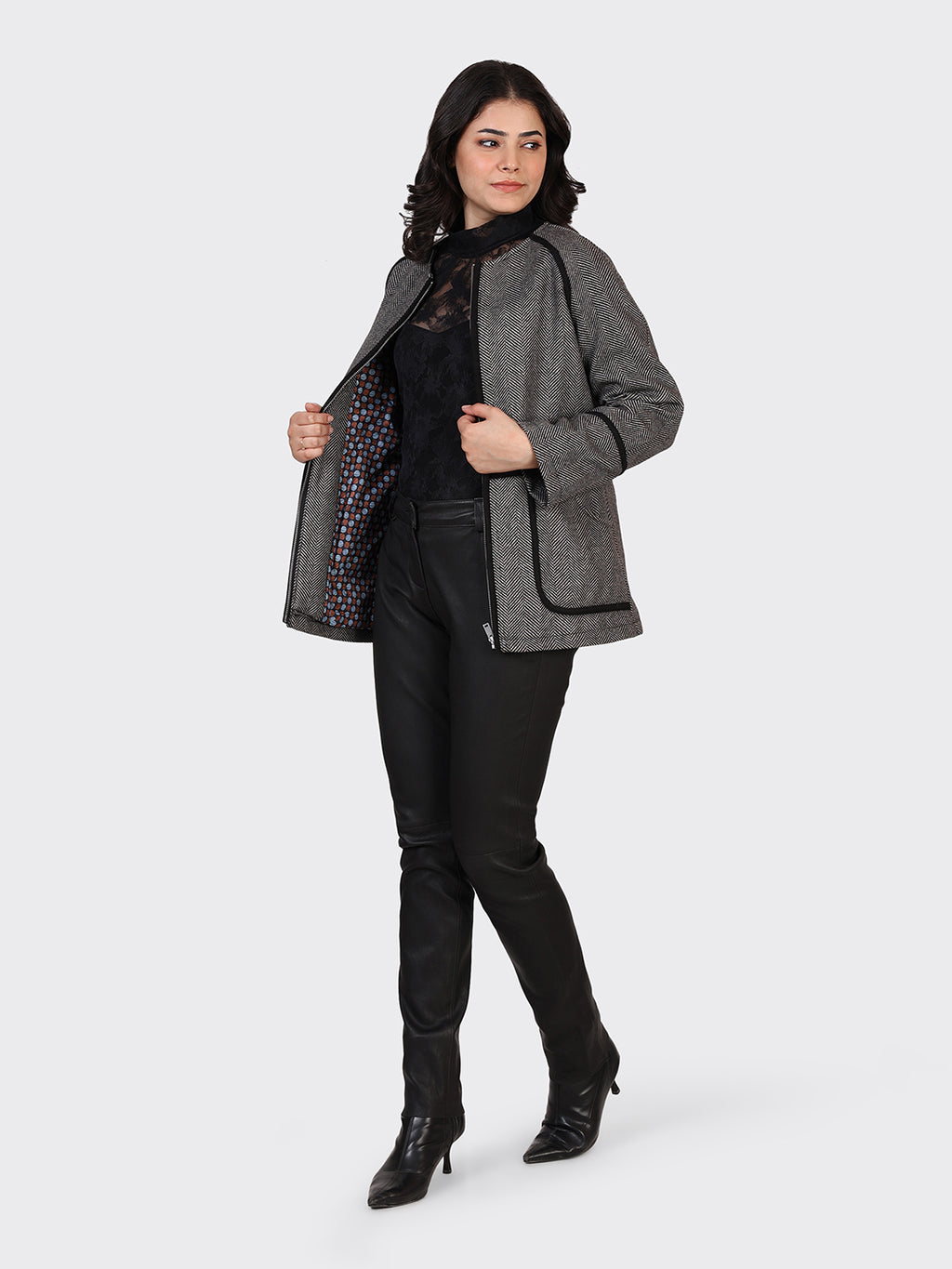 LADIES WOOLLEN JACKET-ZIGZAG
