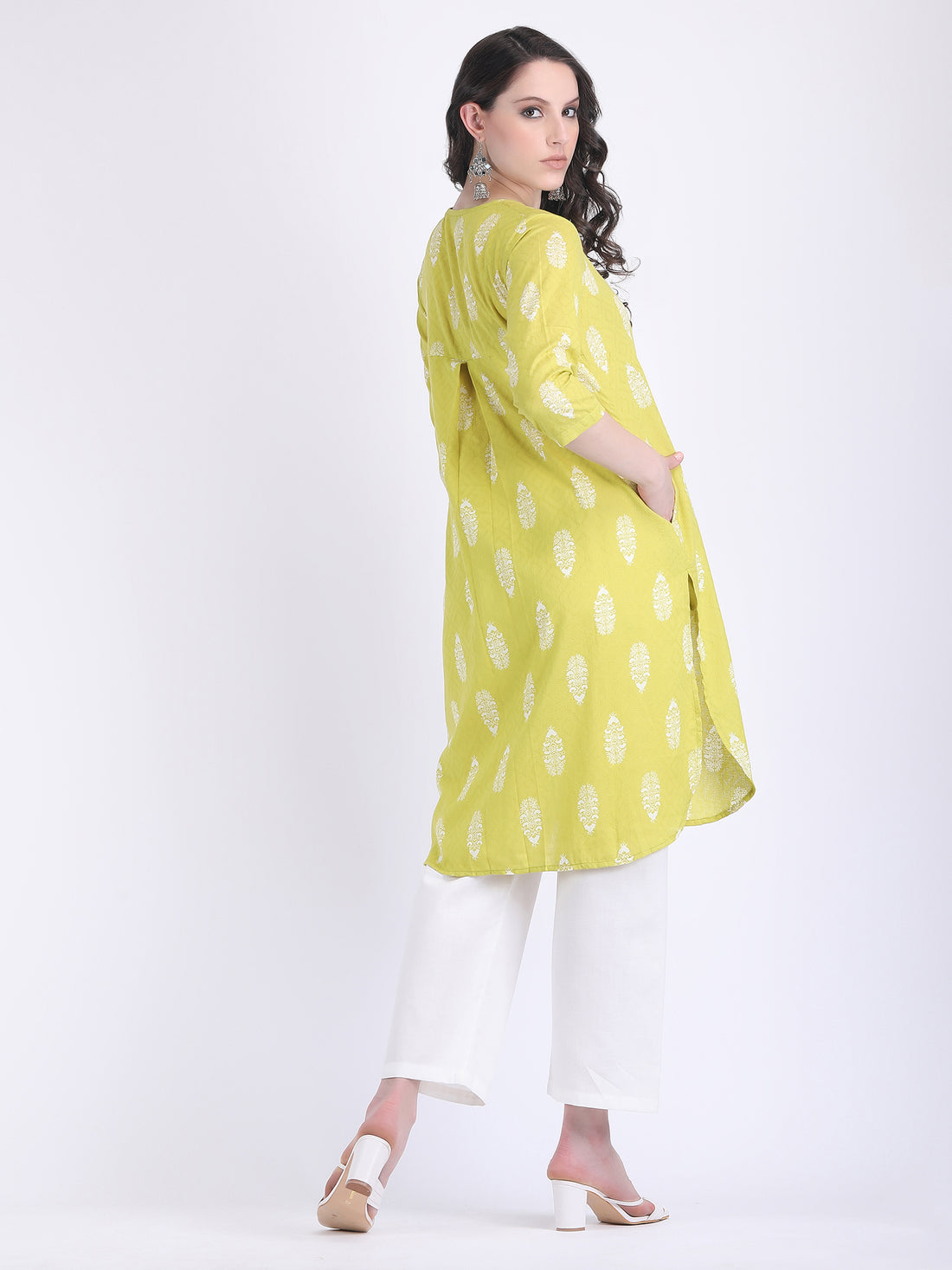 COTTON SELF WOVEN CHOGA KURTA SET APPLE GREEN