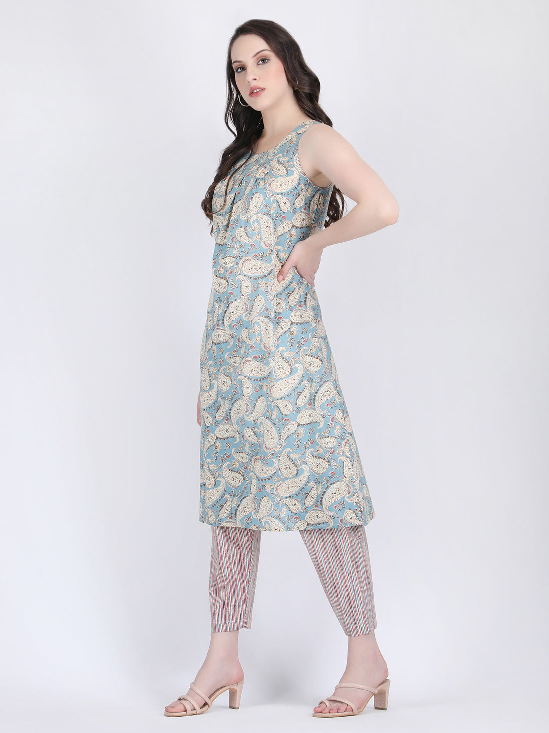 COTTON PAISLEY PRINT BOX PLEATS KURTA WITH PENCIL PANTS BLUE