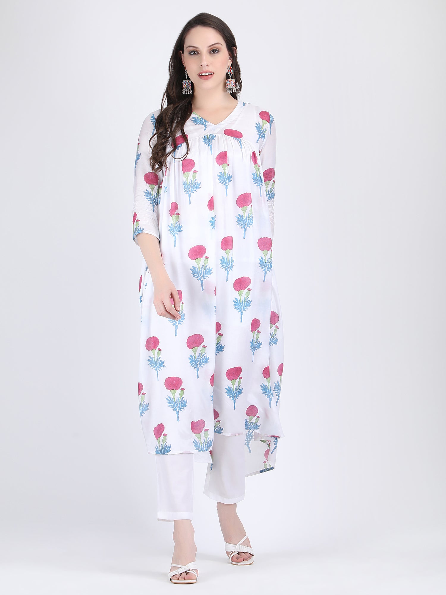 MUSLIN VISCOSE FLARED LONG SHIRT IN WHITE WITH PINK FLORAL MOTIFS