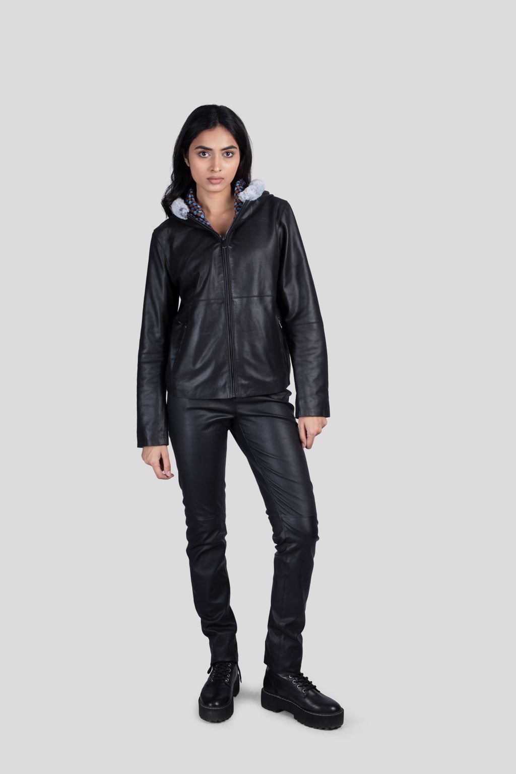 LADIES LEATHER JACKET WITH HOOD / FAKE FUR