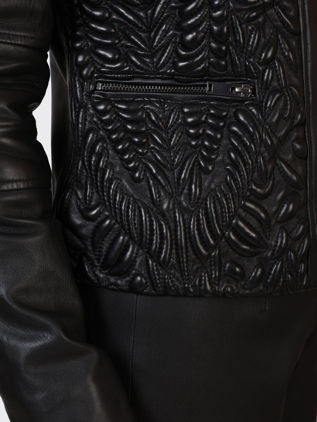 LADIES LEATHER JACKET-BLACK