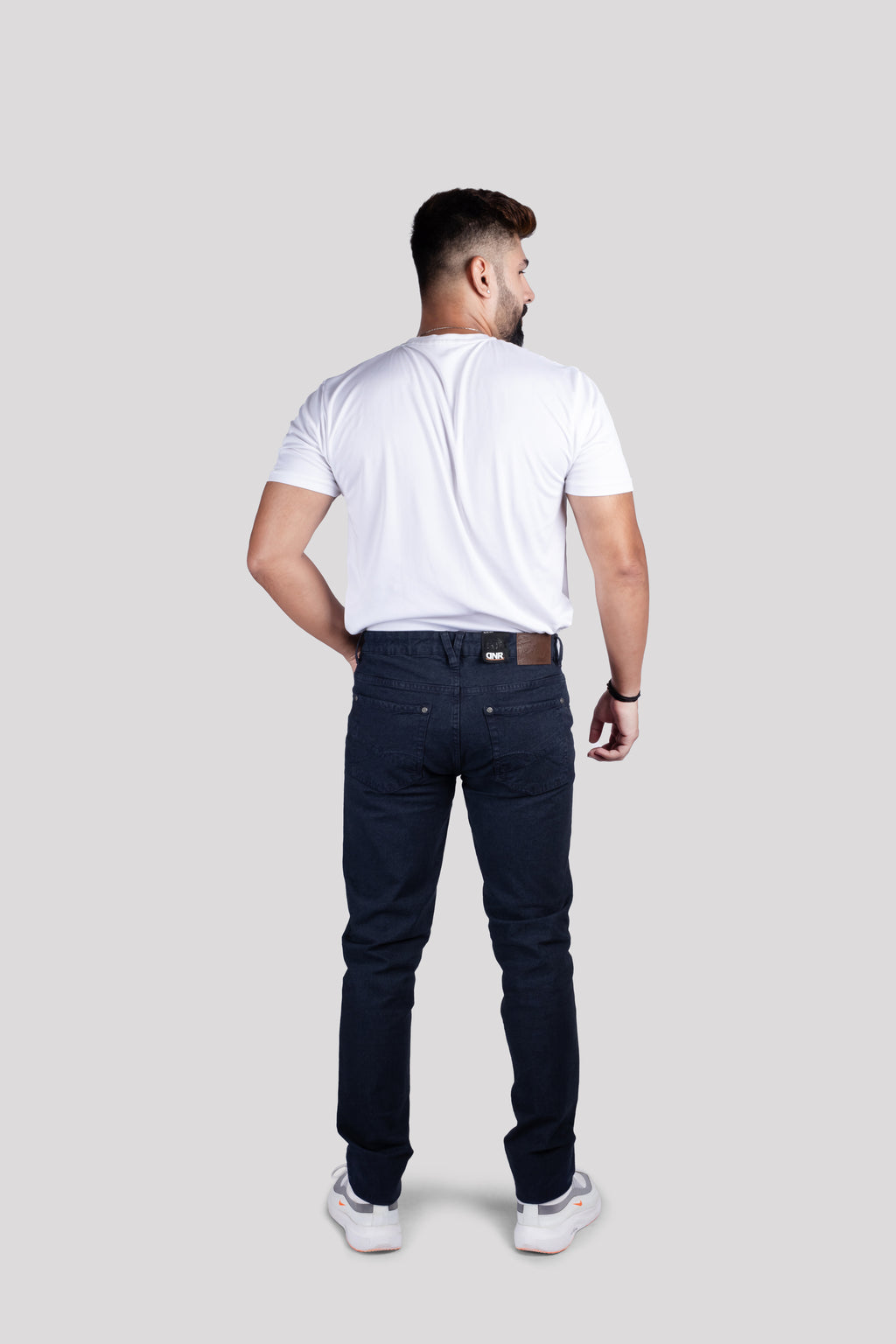 MEN RELAXED FIT CLEAN LOOK LIGHT FADE COTTON JEANS