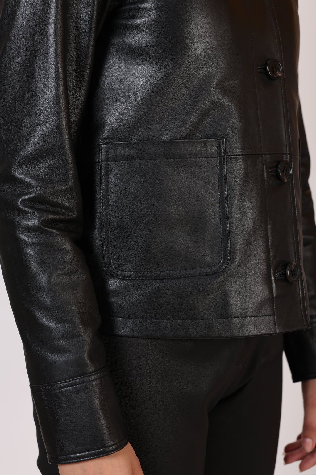 LADIES LEATHER JACKET-BLACK