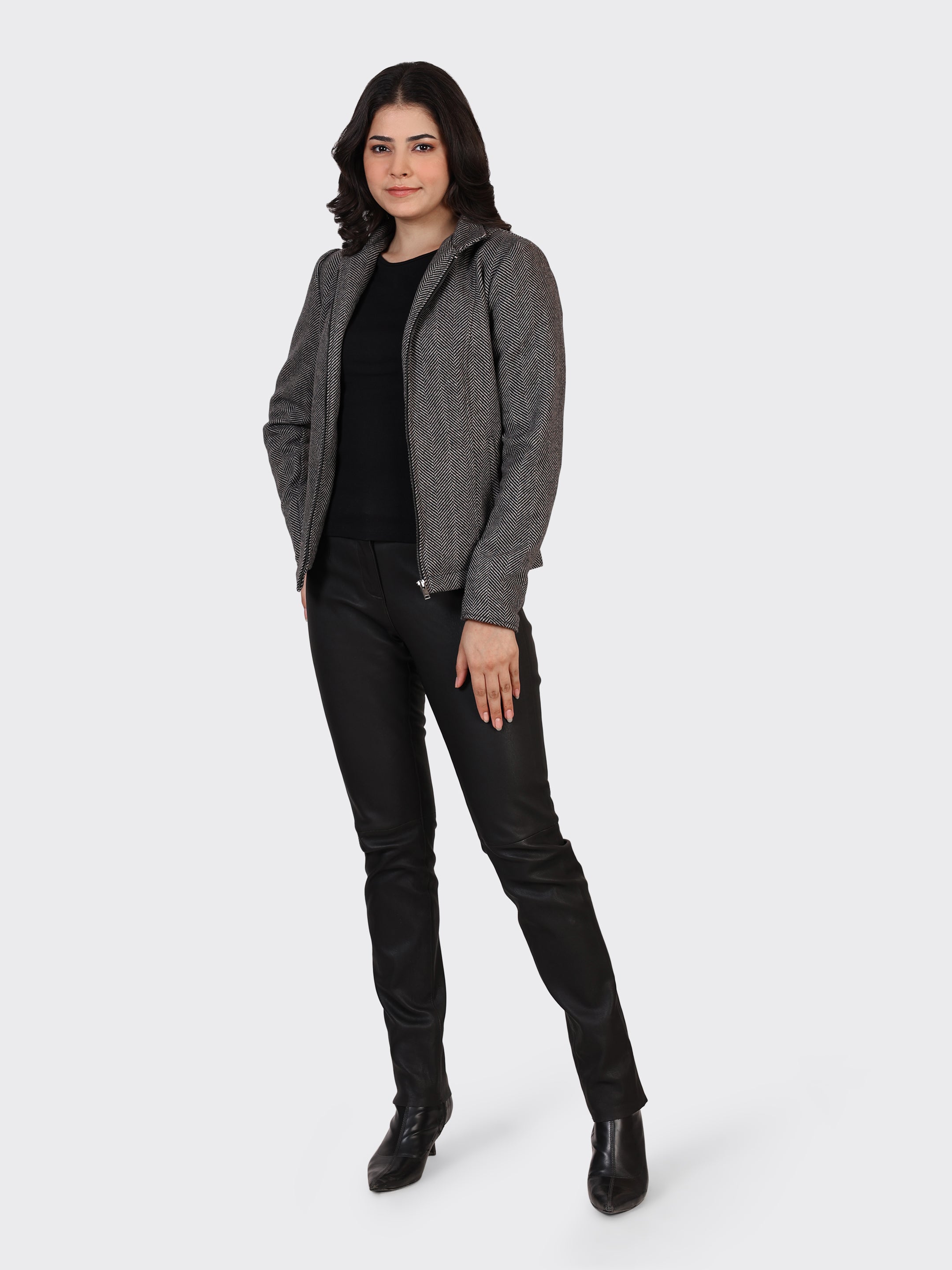 LADIES WOOLLEN JACKET-ZIGZAG