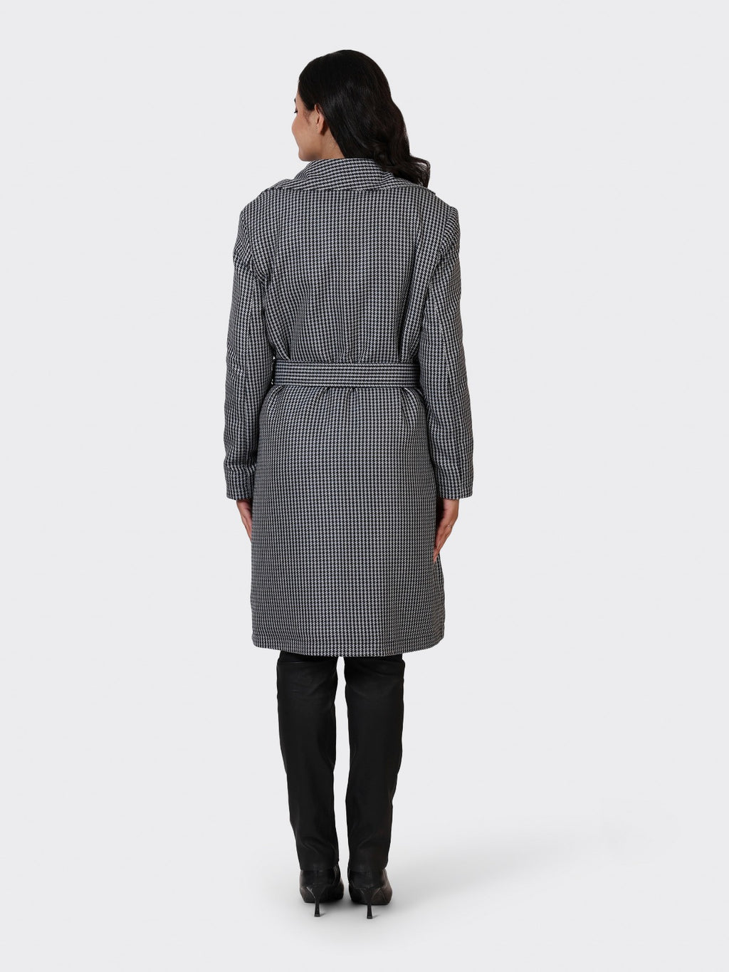 LADIES WOOLLEN JACKET-WOOL CROSS