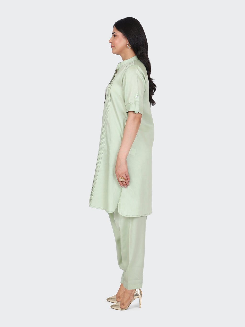 KURTA SET FEATURING FRONT EMBROIDERY AND SALWAR