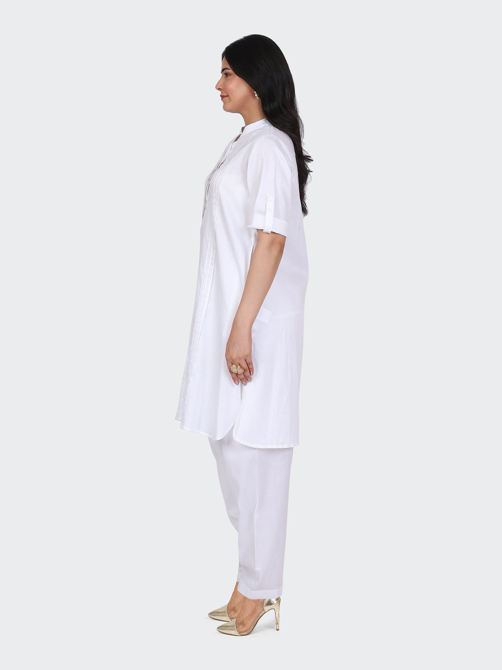KURTA SET FEATURING FRONT EMBROIDERY AND SALWAR
