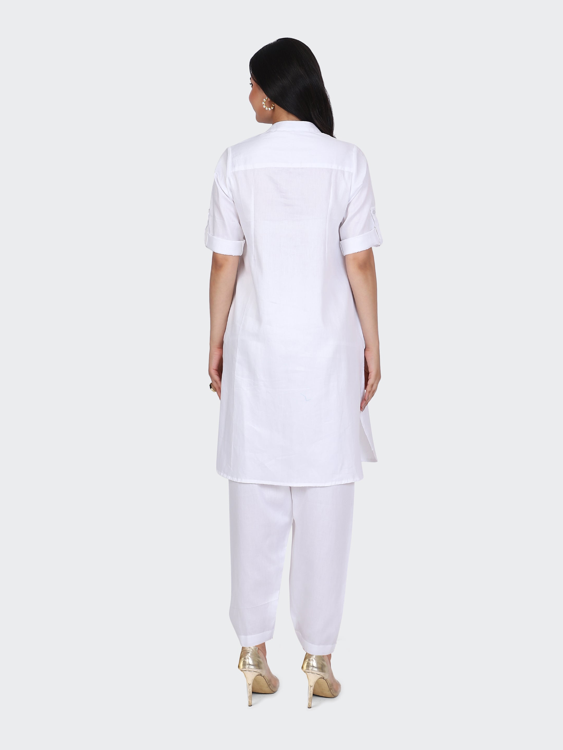 KURTA SET FEATURING FRONT EMBROIDERY AND SALWAR