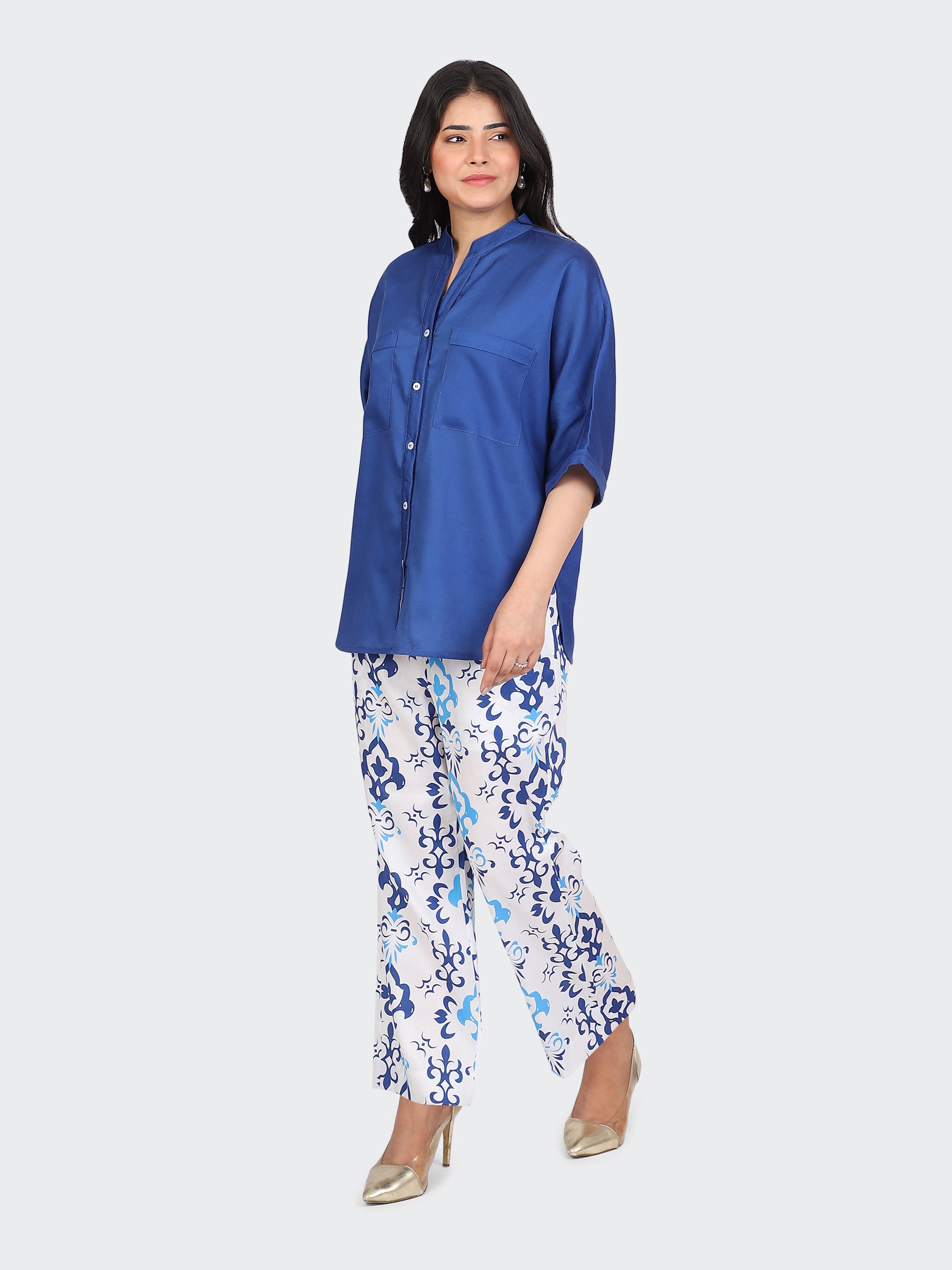 CO-ORDS KIMONO SLEEVES AND DECORATIVE LACE AT BACK