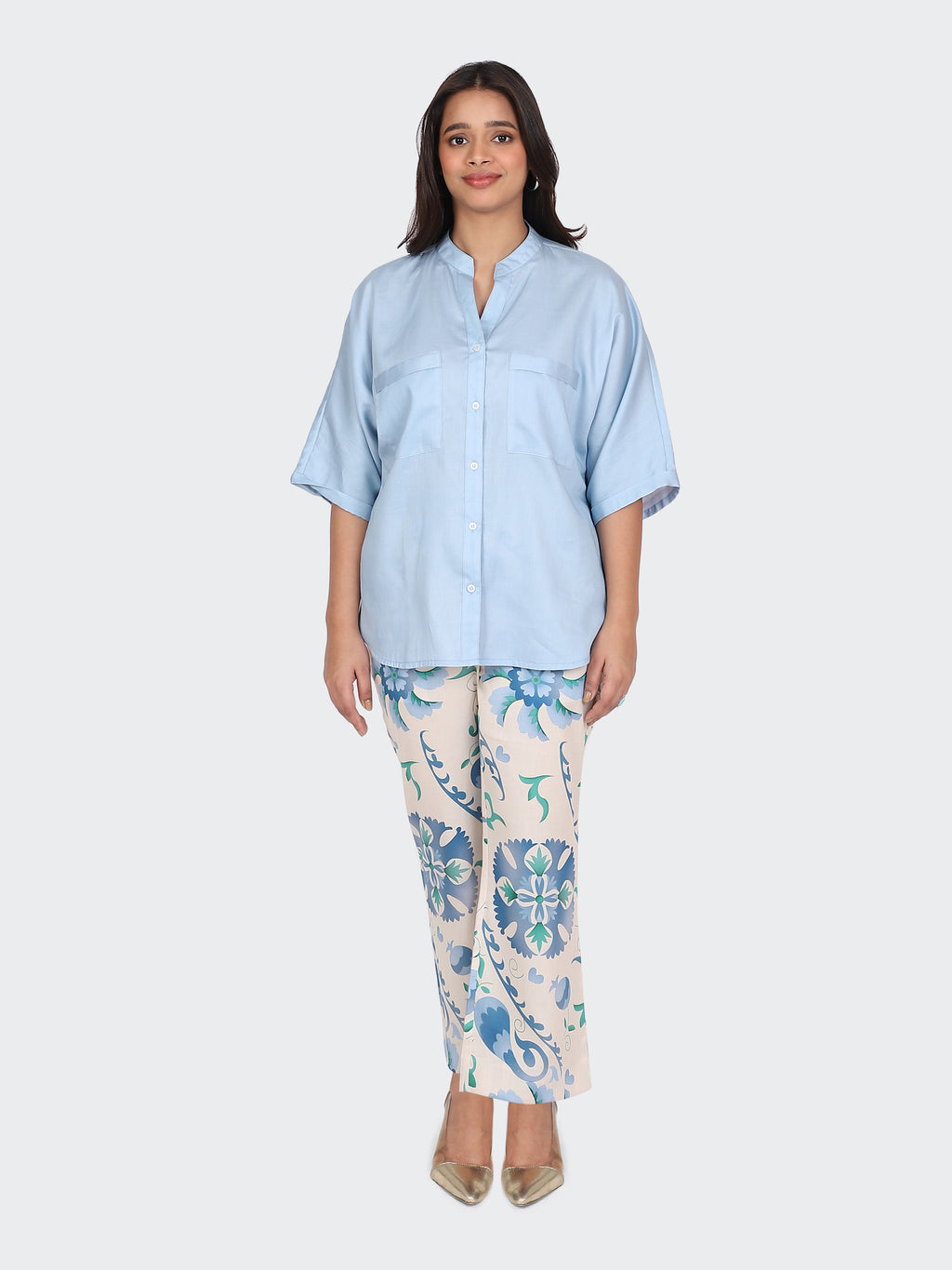 CO-ORDS KIMONO SLEEVES AND DECORATIVE LACE AT BACK