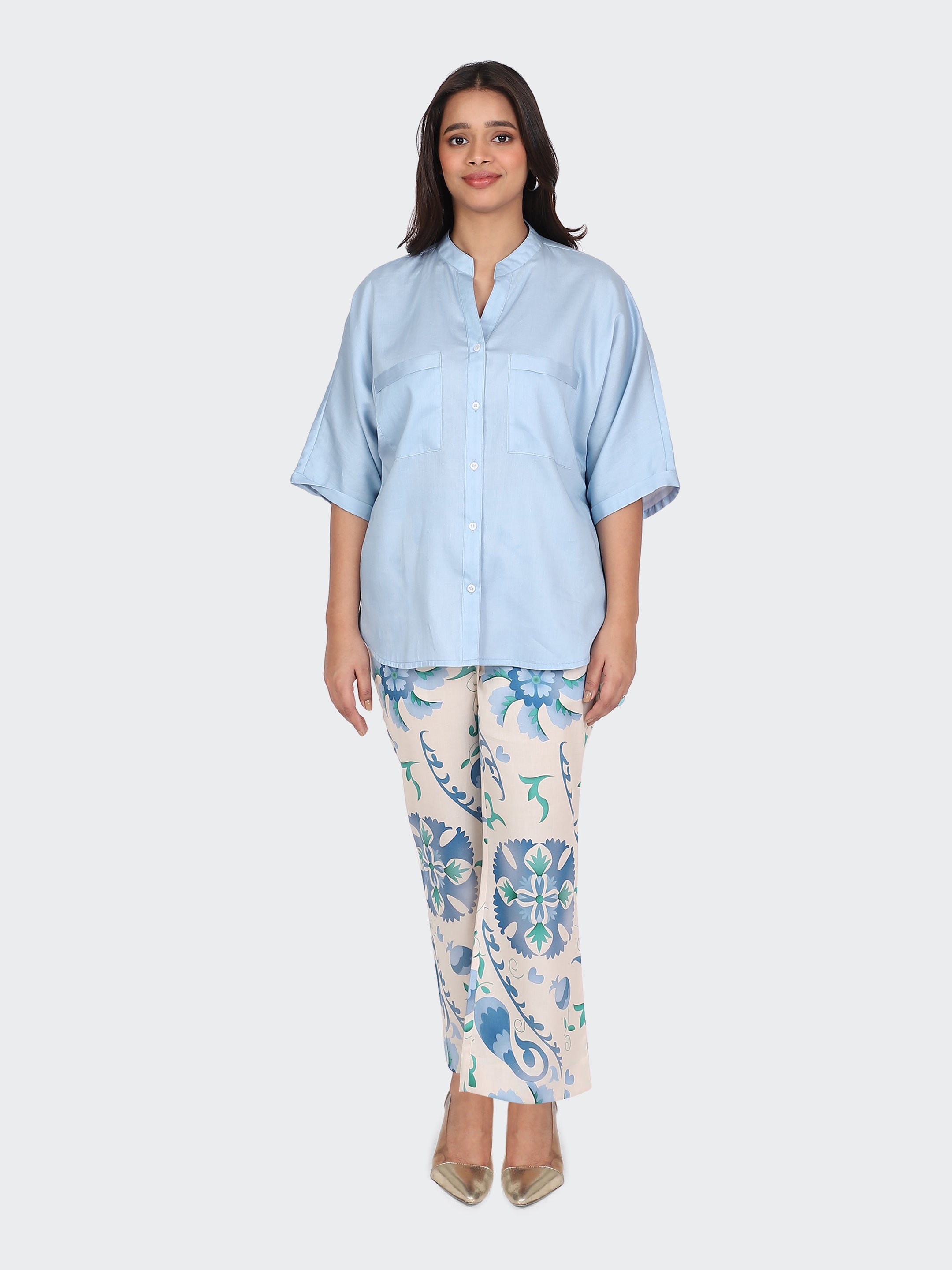 CO-ORDS KIMONO SLEEVES AND DECORATIVE LACE AT BACK