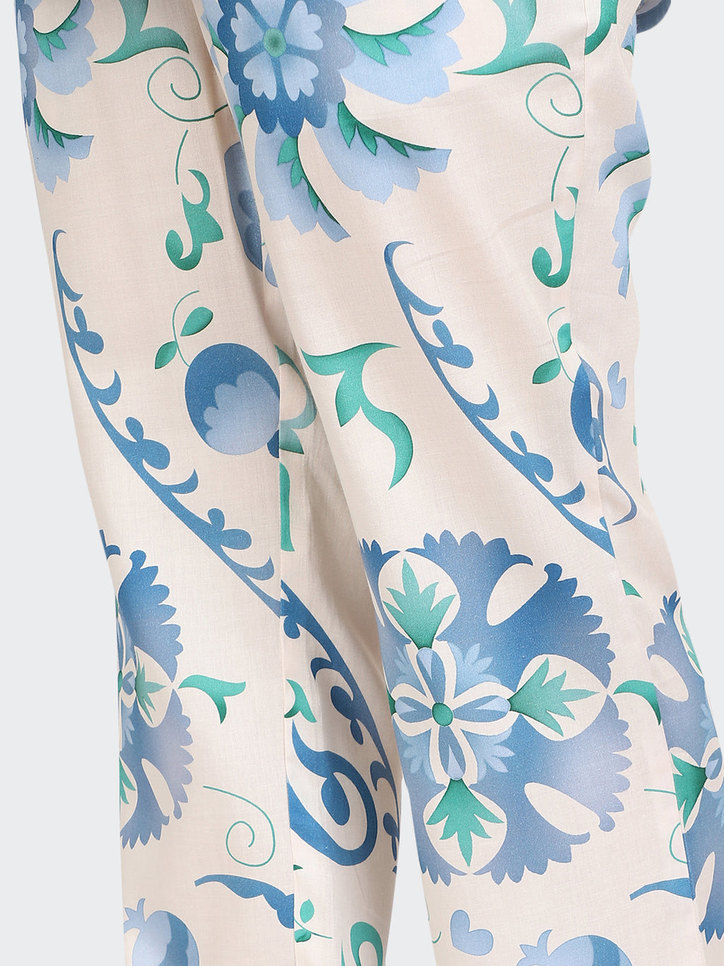 CO-ORDS KIMONO SLEEVES AND DECORATIVE LACE AT BACK