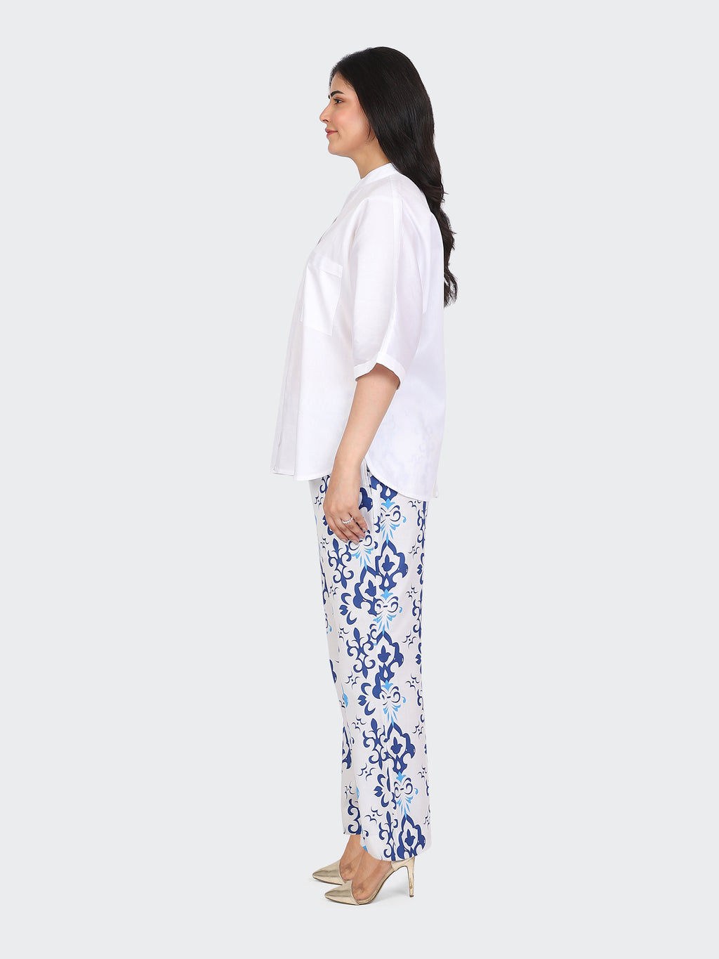 CO-ORDS KIMONO SLEEVES AND DECORATIVE LACE AT BACK
