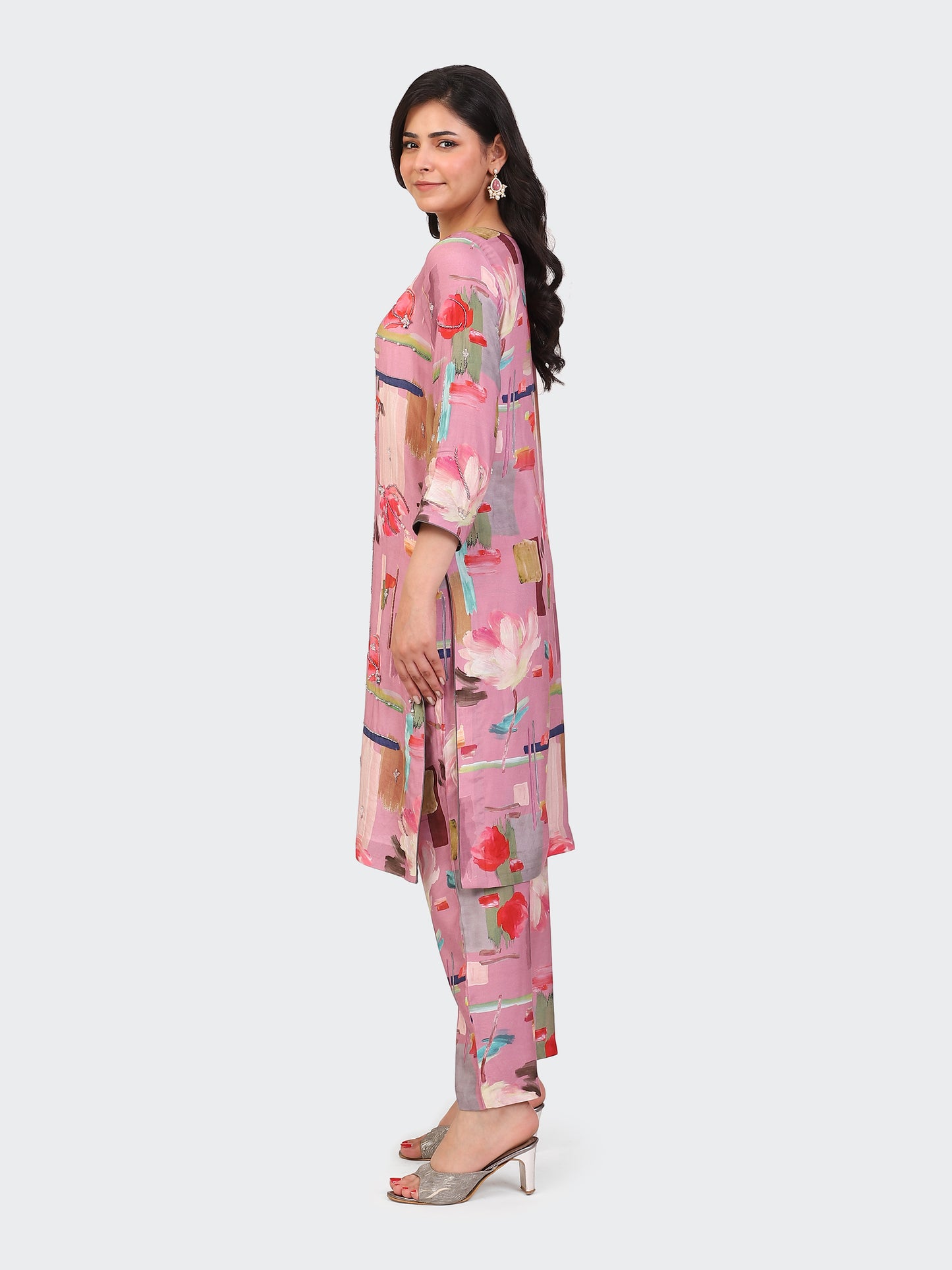 KURTA SET FEATURING HAND-EMBROIDERED FRONT, SLEEVES, AND DUPATTA-PINK
